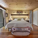 Mountain View Lodge Helen! Luxury Retreat In Downtown Helen!