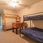 Riverfront Home Within Walking Distance Of Helen