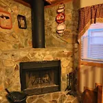 Mountain Cabin In Woods 3 Minutes To Helen #13