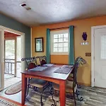 Artisan Hideaway