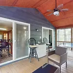 Artisan Hideaway