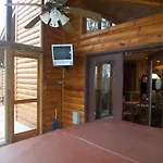 Bear Crossing Cabin