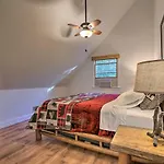 Helen Townhome, Walk To Chattahoochee River!