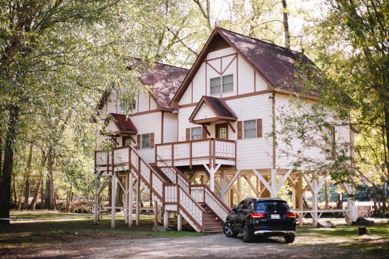 Riverbend & Motel