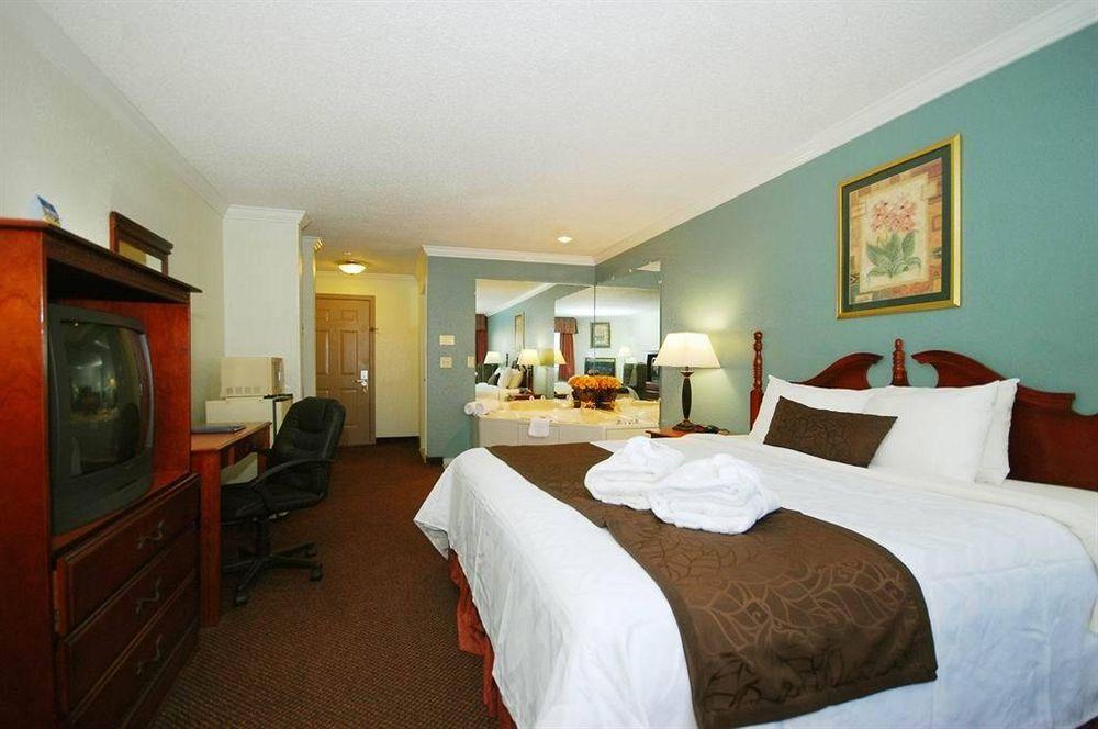 Baymont By Wyndham Motel 3*