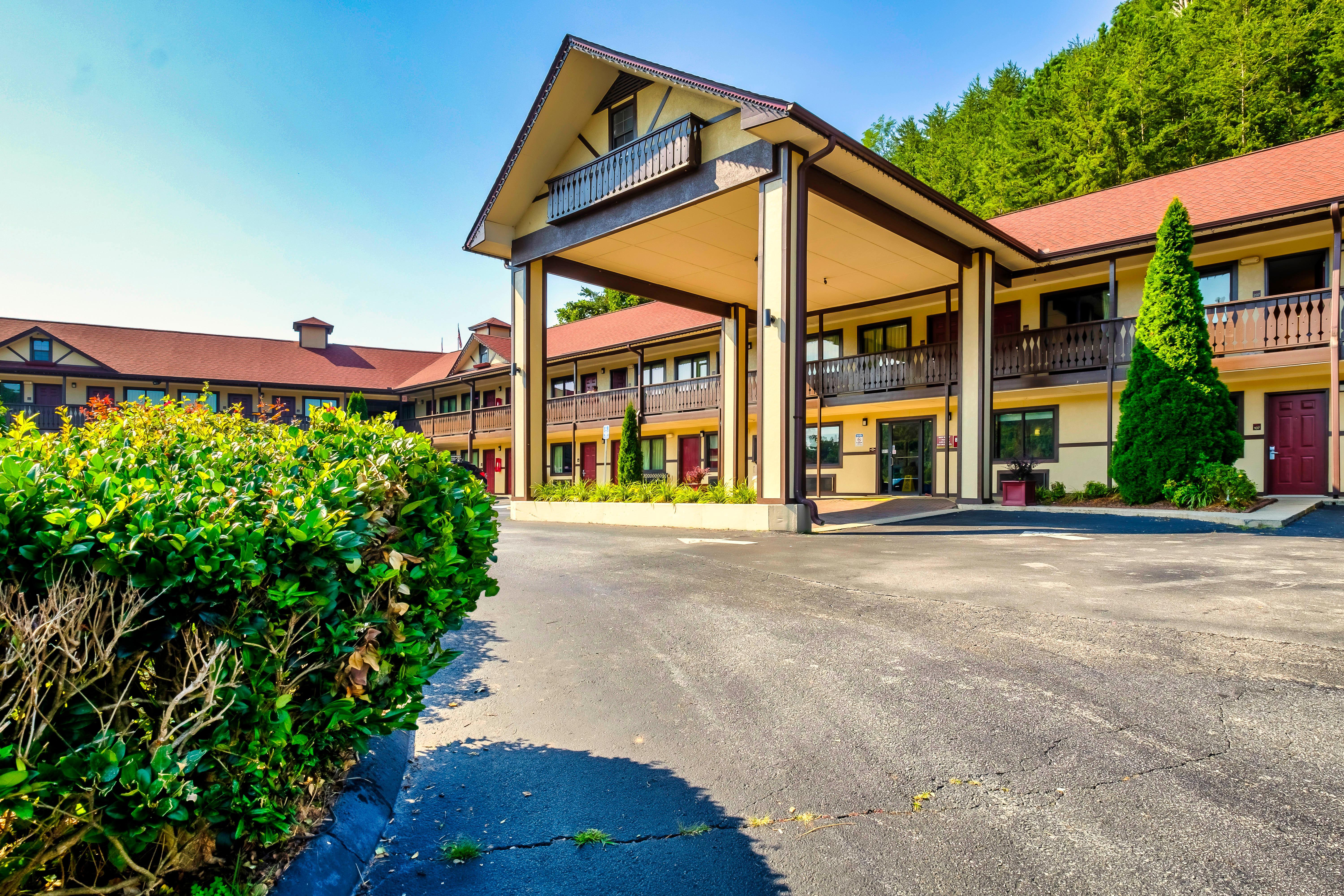 Motel Red Roof 2*