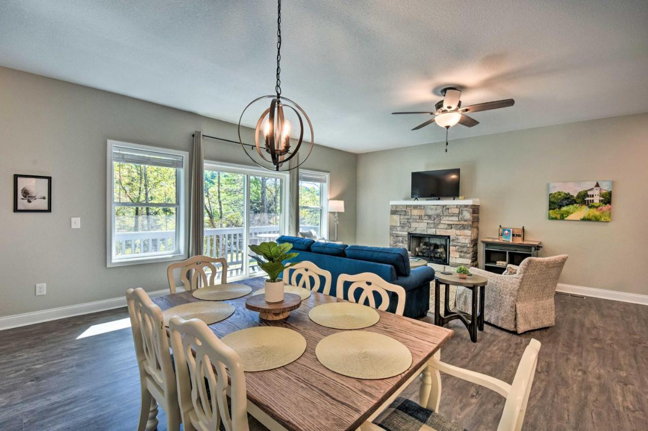 Holiday home Lovely Townhome With Golf Course Views! *