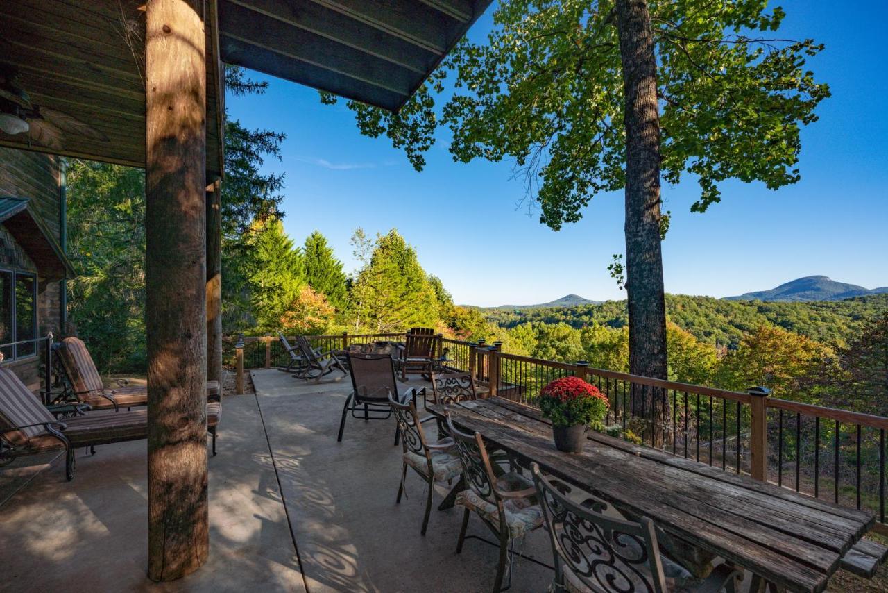 Mountain View Helen! Luxury Retreat In Downtown Helen! Holiday home Helen