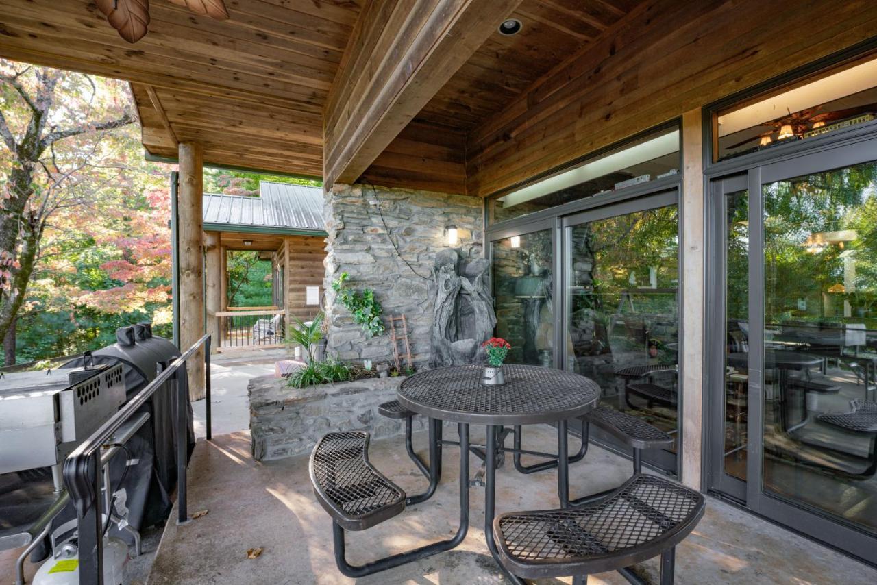 Holiday home Mountain View Helen! Luxury Retreat In Downtown Helen!