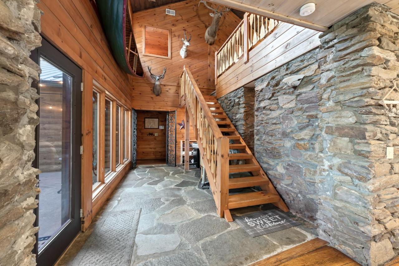 Holiday home Mountain View Helen! Luxury Retreat In Downtown Helen!