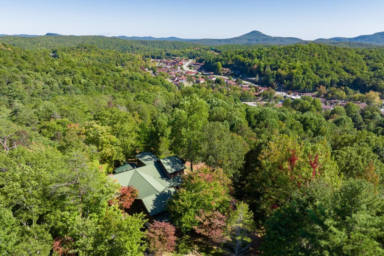 Mountain View Helen! Luxury Retreat In Downtown Helen! Holiday home *
