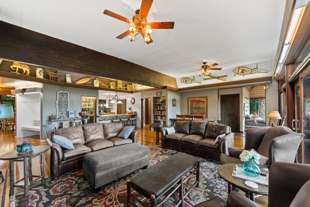 Holiday home Mountain View Helen! Luxury Retreat In Downtown Helen! *