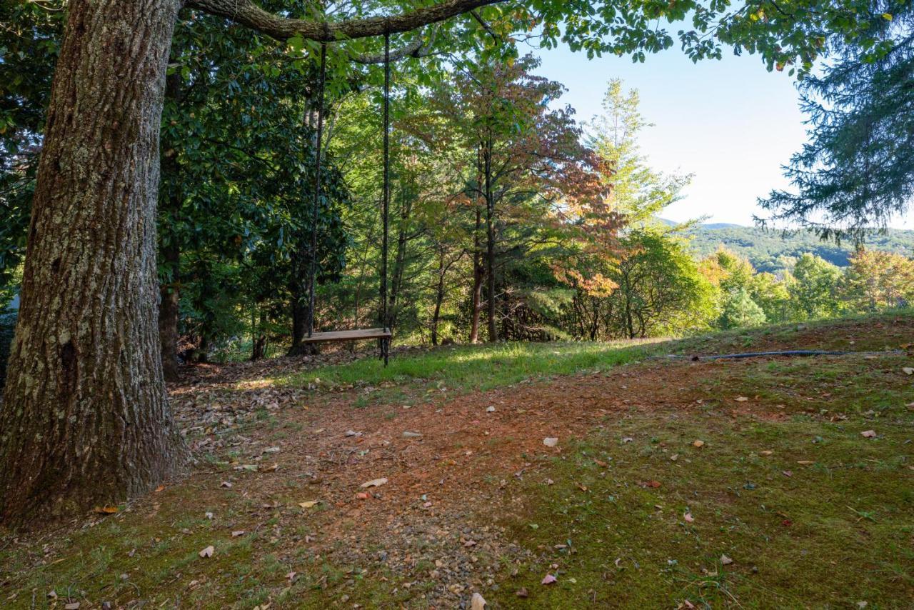Mountain View Helen! Luxury Retreat In Downtown Helen! Holiday home
