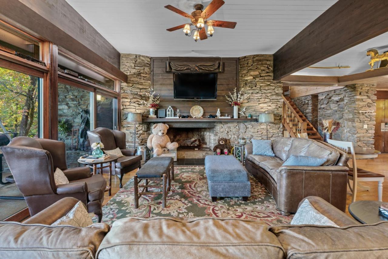 Mountain View Helen! Luxury Retreat In Downtown Helen! Holiday home Helen