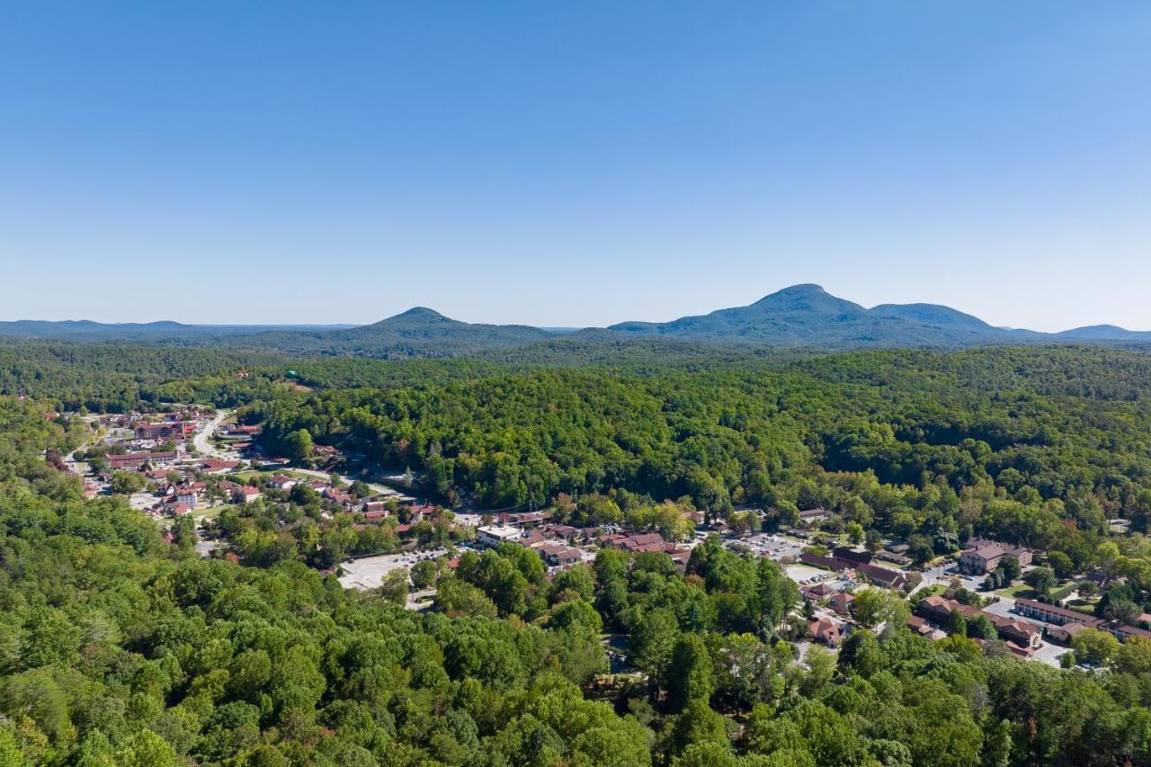 Mountain View Helen! Luxury Retreat In Downtown Helen! Holiday home Helen