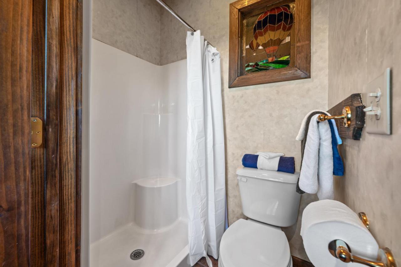 Mountain View Helen! Luxury Retreat In Downtown Helen! *