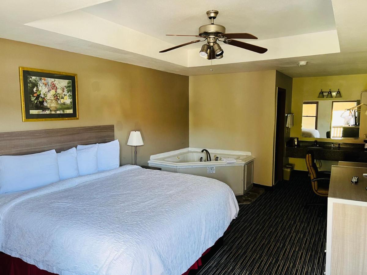 Alpine Valley Inn 2*