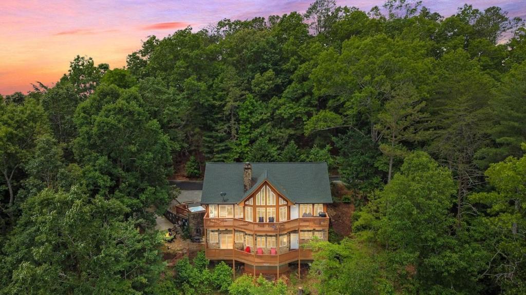 Lily's Lookout - Helen, Ga Helen