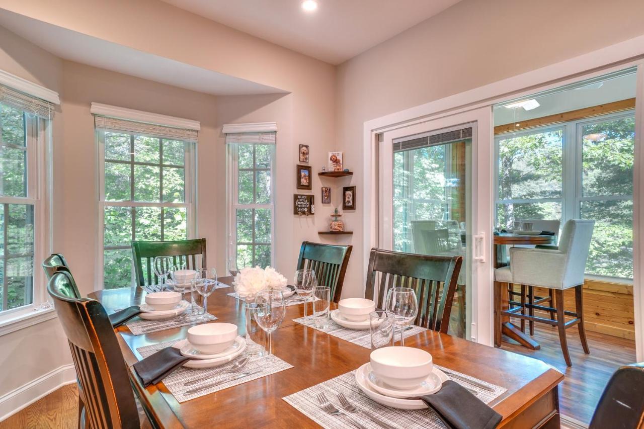 Holiday home Retreat With Hot Tub, 2 Mi To Downtown! Helen