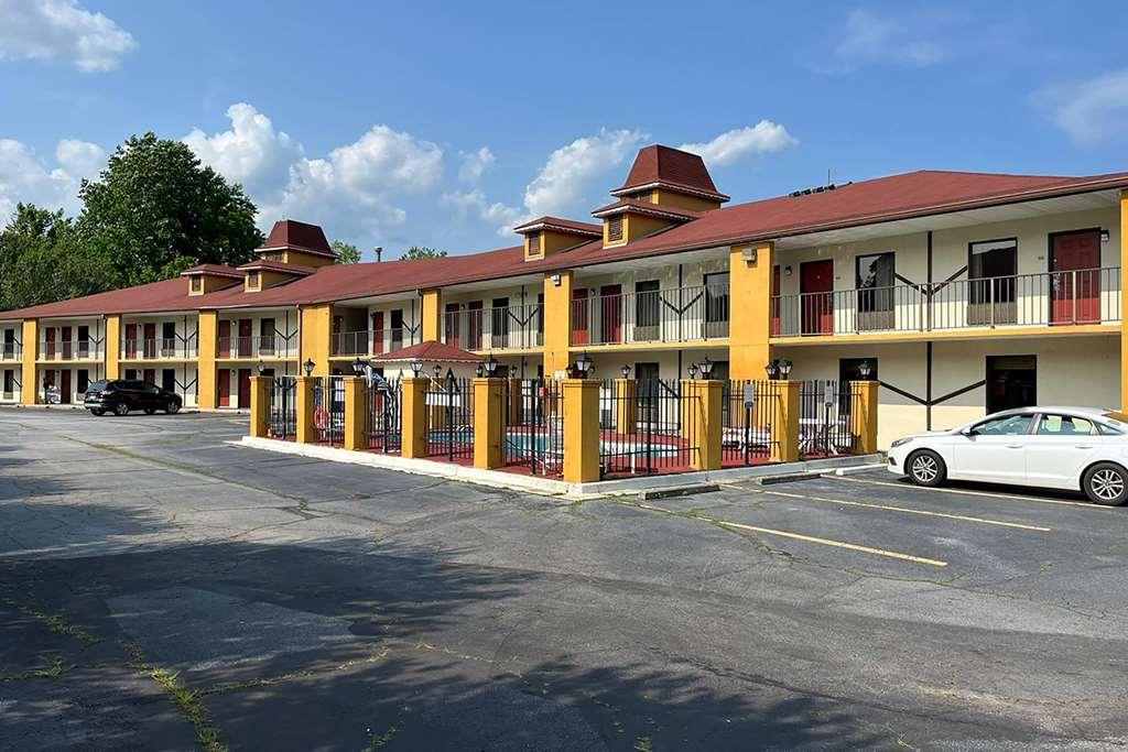 Days By Wyndham Hotel