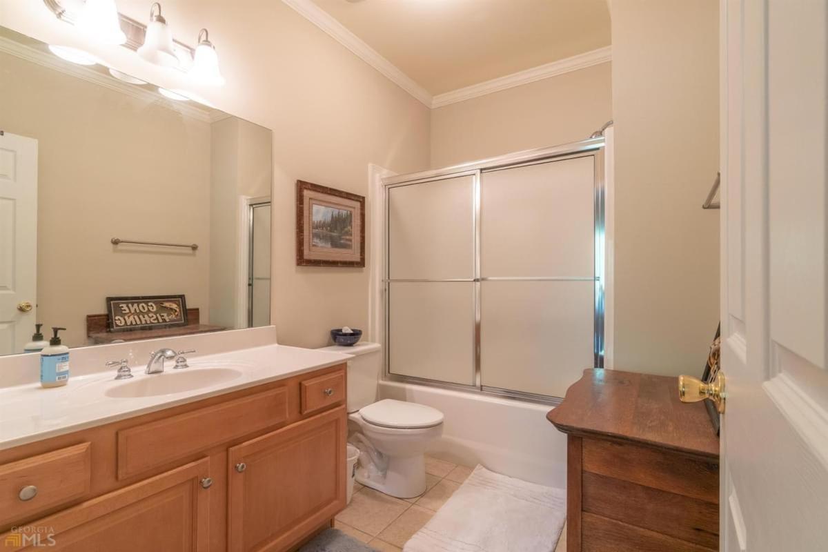 Riverfront Within Walking Distance Of Holiday home *