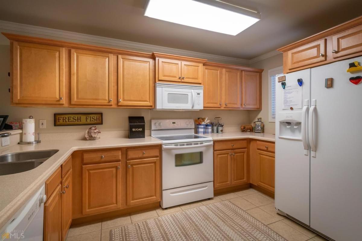 Holiday home Riverfront Within Walking Distance Of