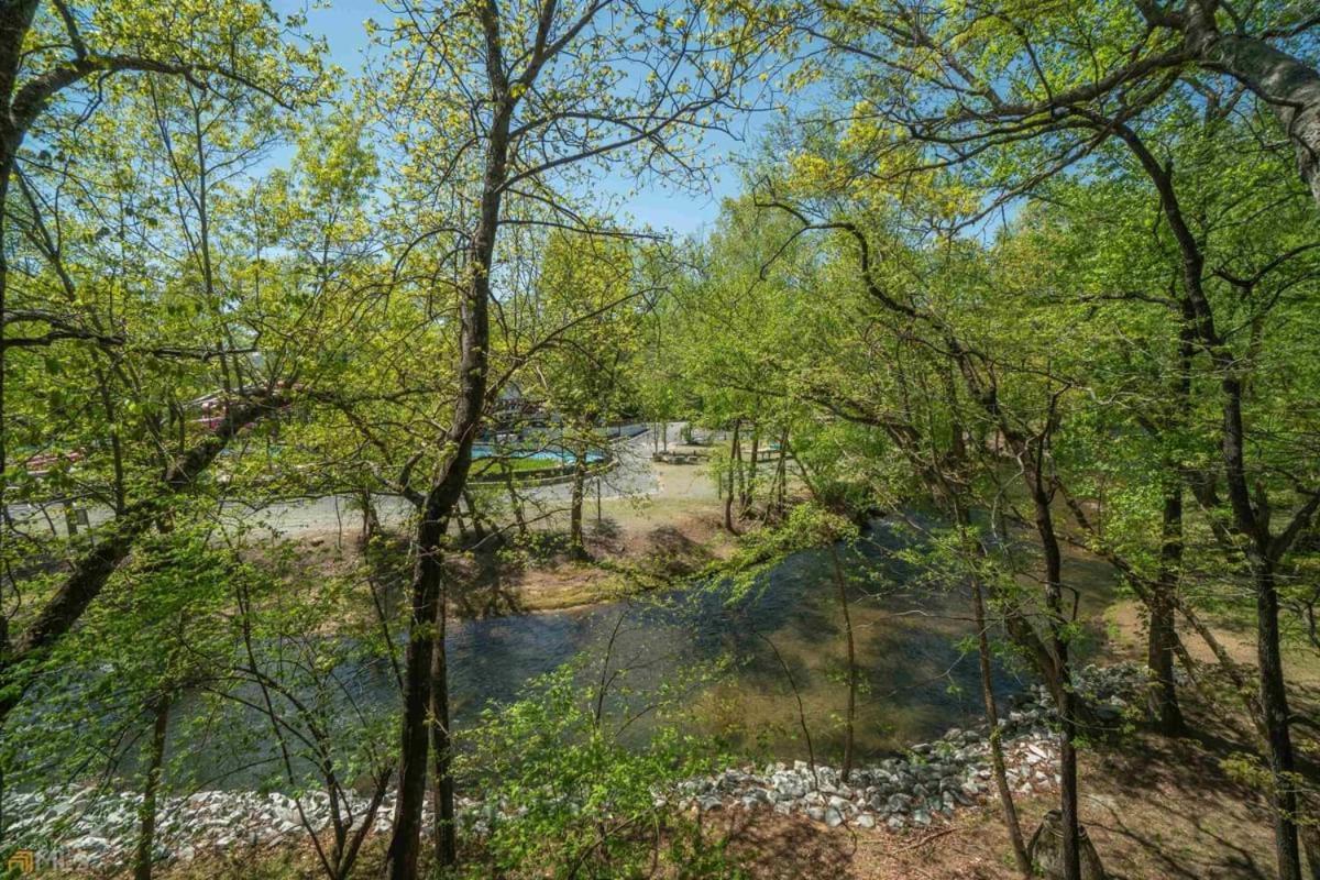Holiday home Riverfront Within Walking Distance Of