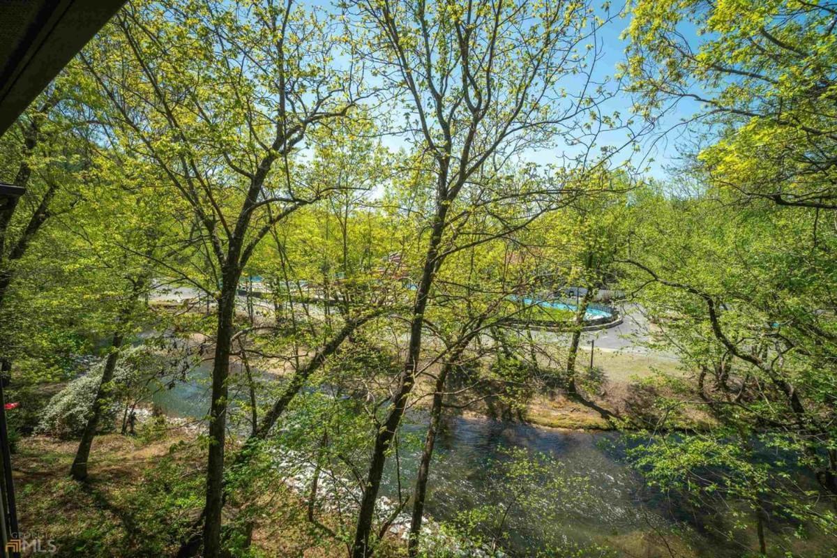 Riverfront Within Walking Distance Of * Helen