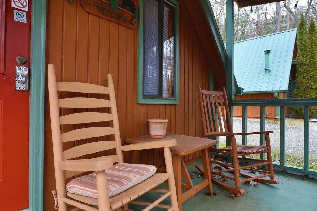 Holiday home Cozy W/ Fireplace 3 Minutes To Helen! #2. *