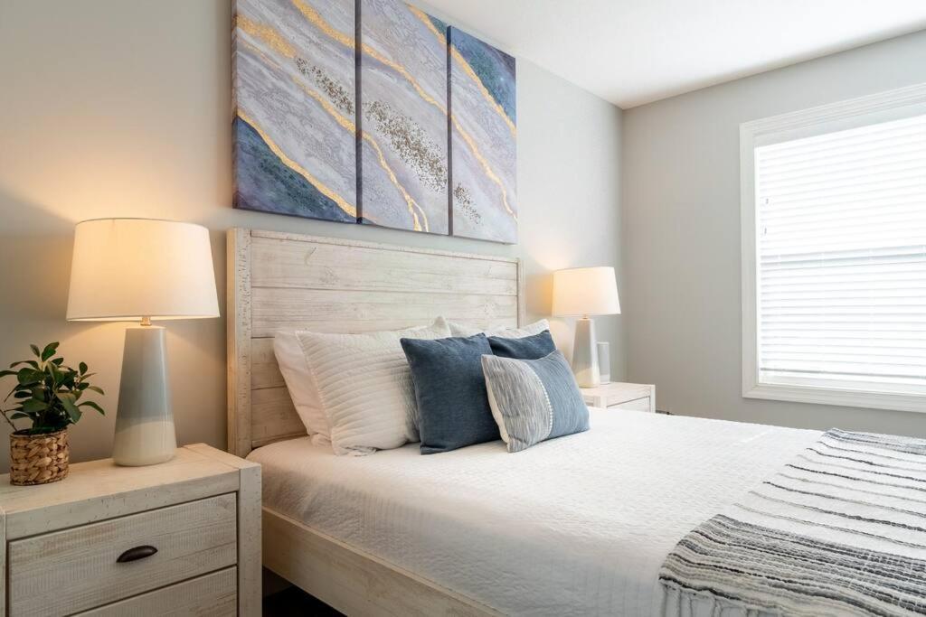 Gorgeous Modern W/hot Tub & Pool Table Holiday home *