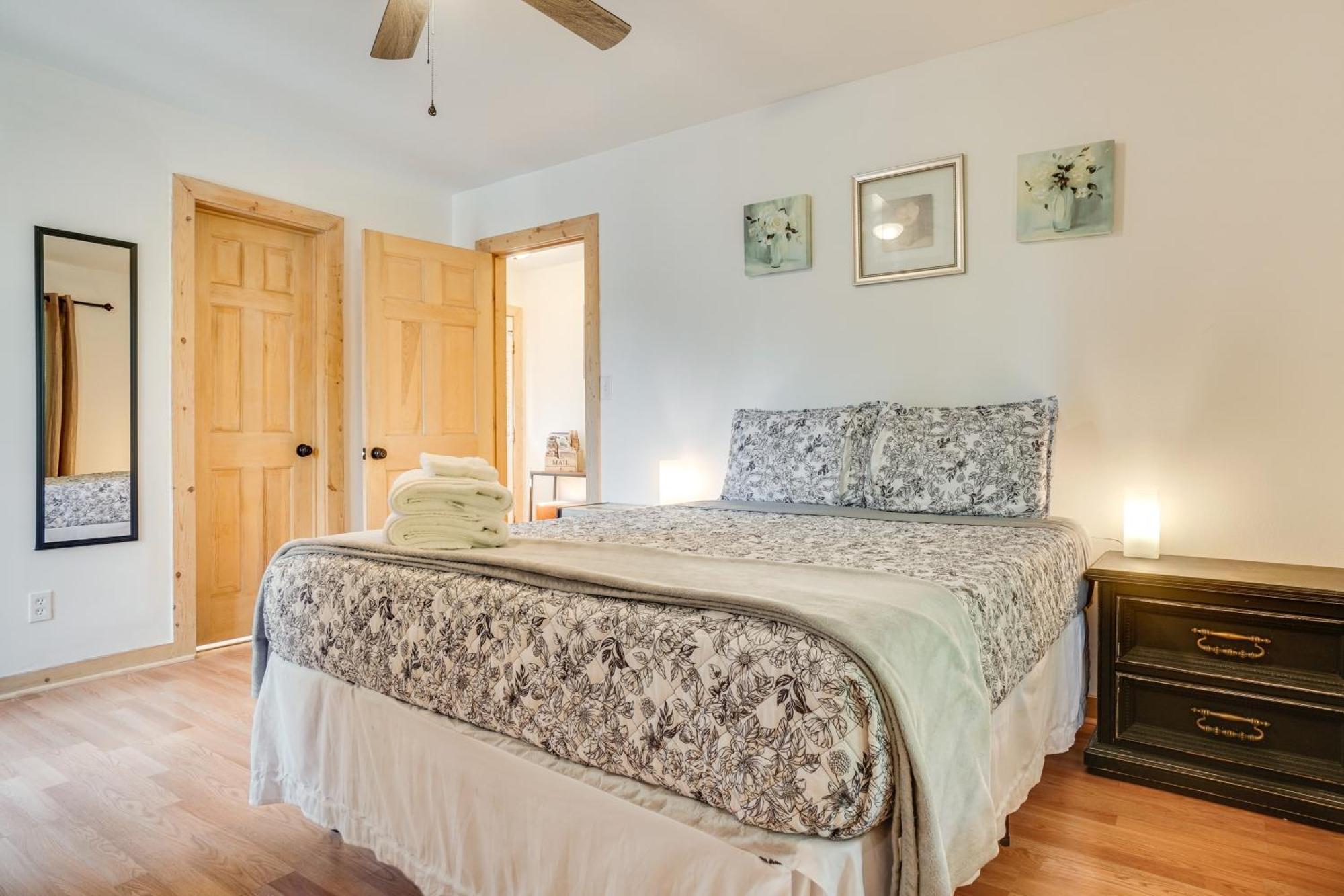 Apartment Spacious Rustic Abode About Half Mi From Tubing! Helen