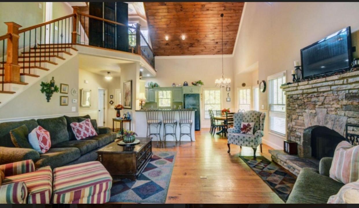 Hilltop Haven