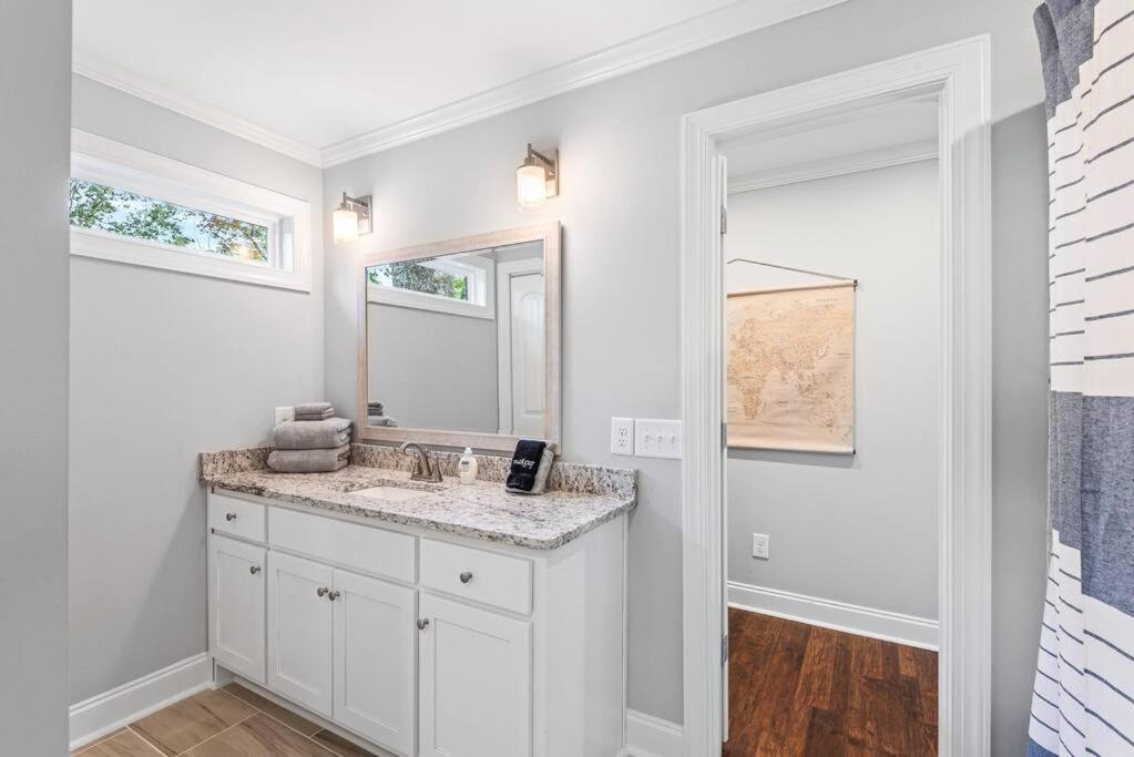 Cozy Yonah Mountain View In Downtown Holiday home Helen