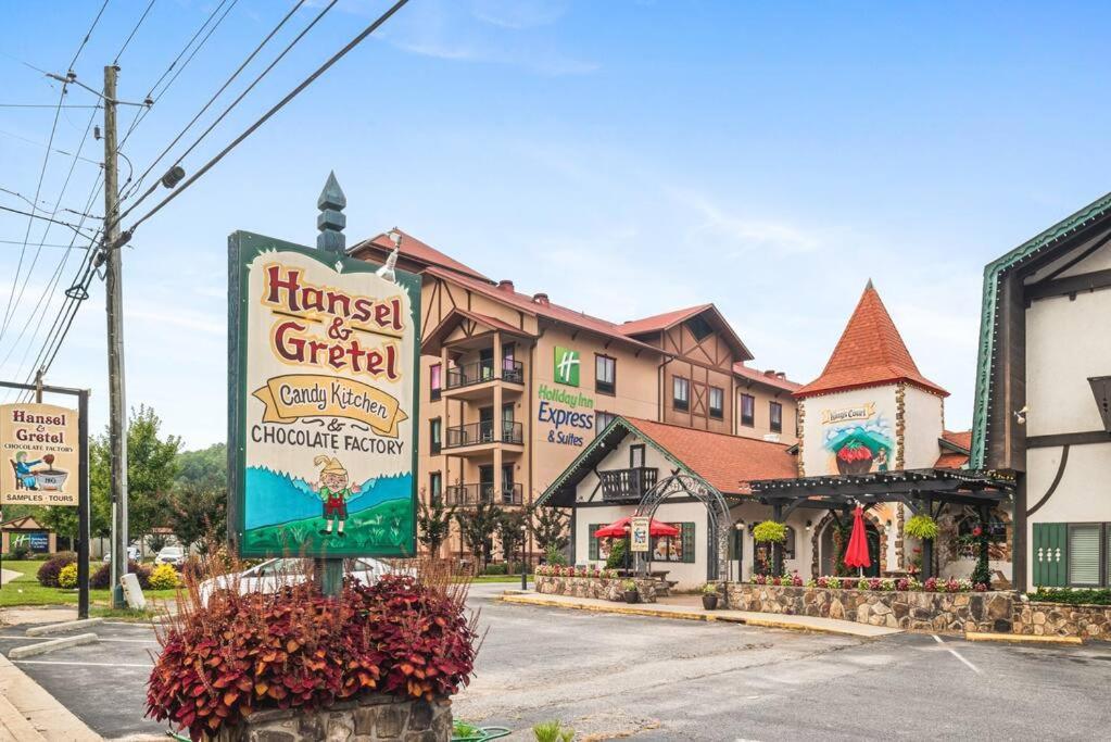 Cozy Yonah Mountain View In Downtown Helen