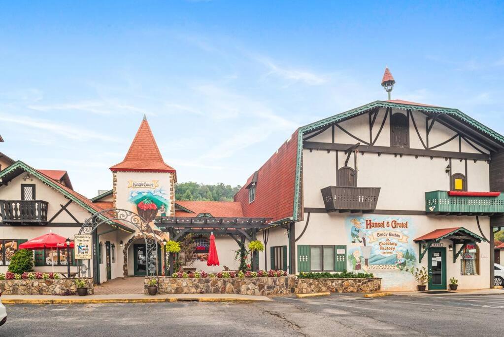Cozy Yonah Mountain View In Downtown Helen