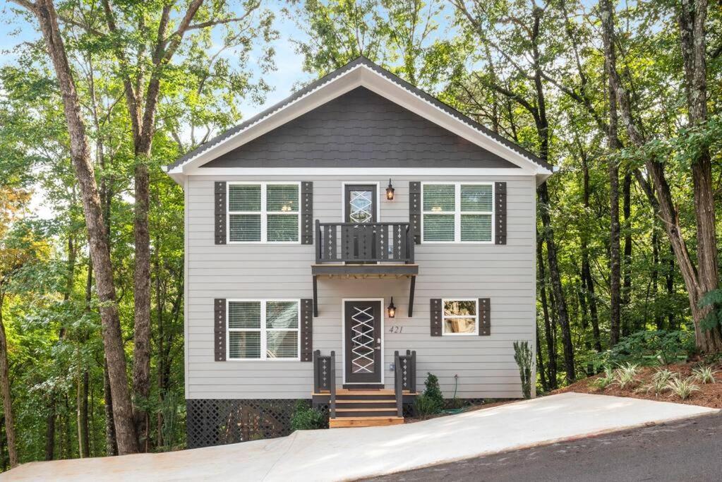 Cozy Yonah Mountain View In Downtown Helen