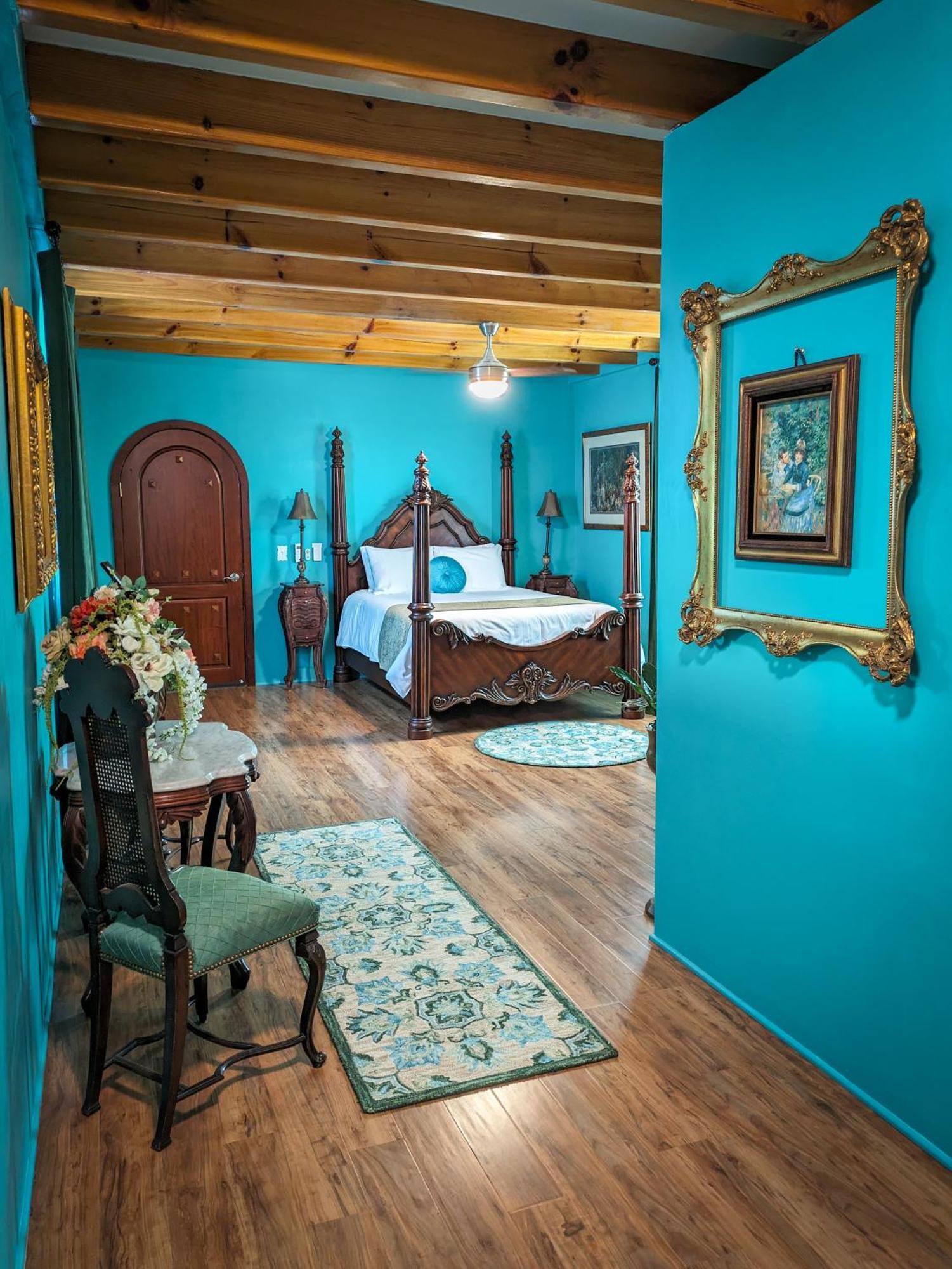 Bed & Breakfast Uhuburg Castle *
