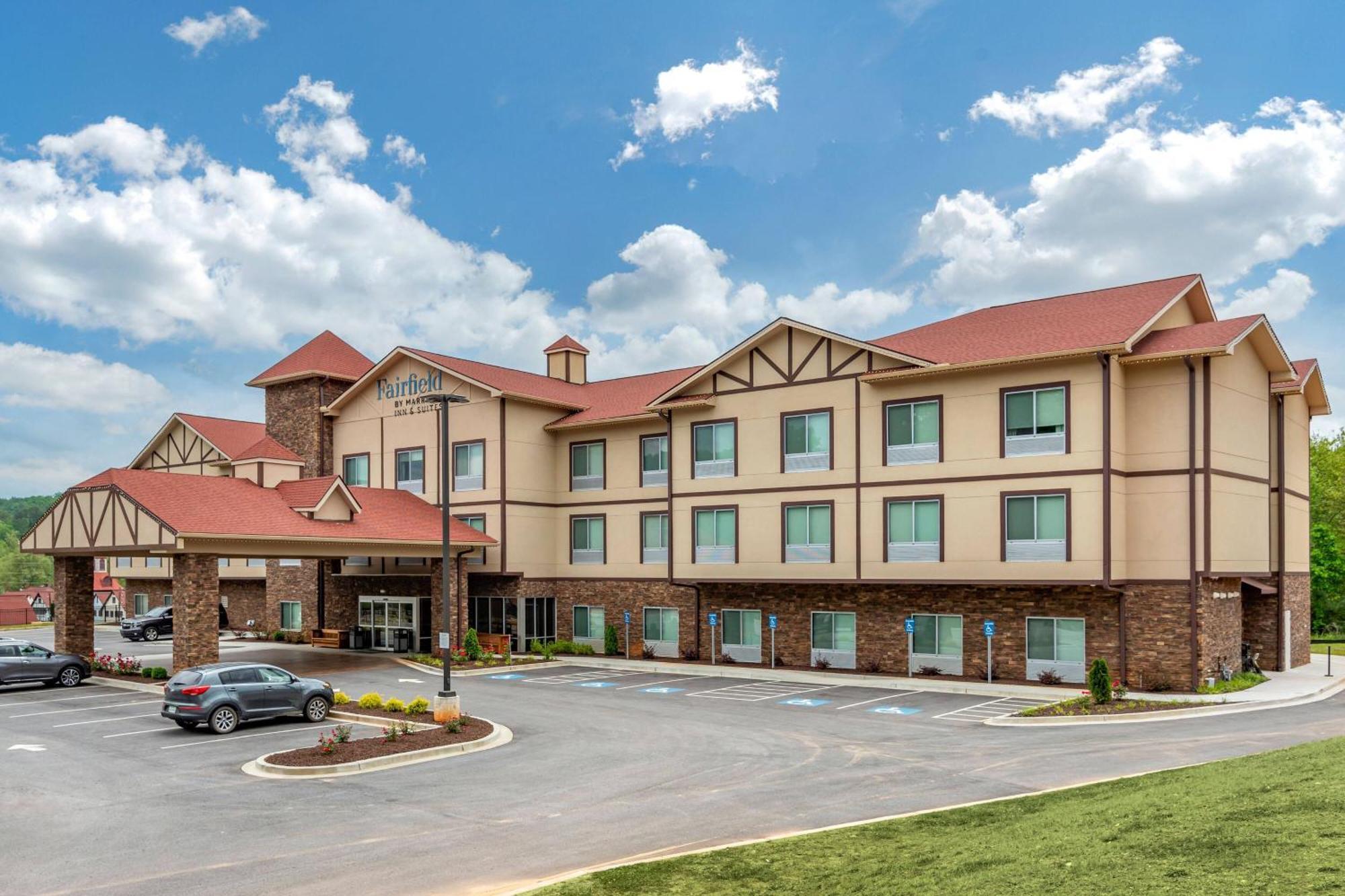 Fairfield & By Marriott