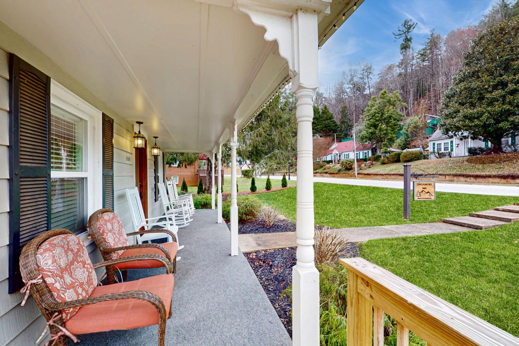 Upcountry Apartment *