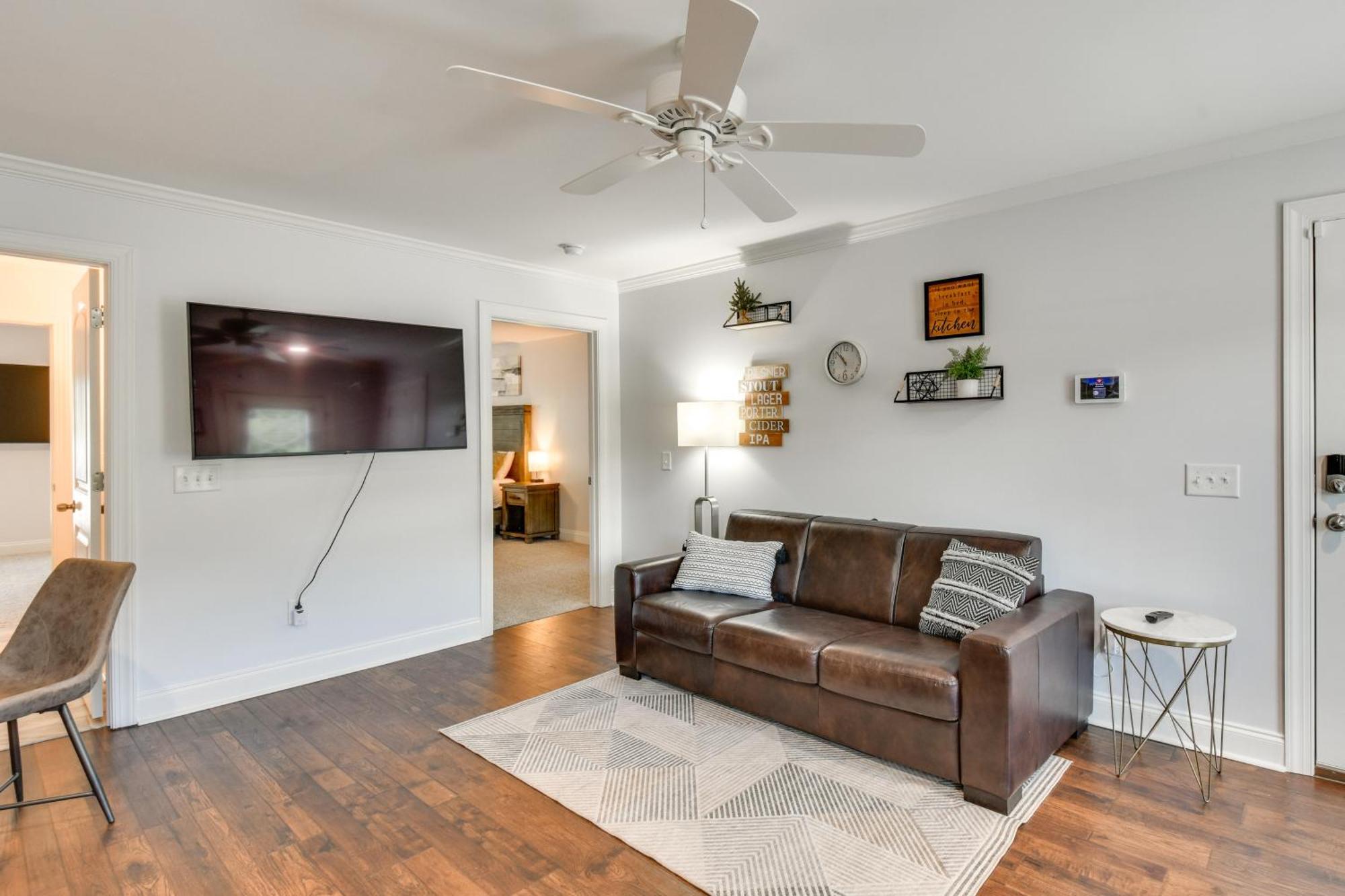 Apartment Less Than 1 Mi To Tubing Sleek In Downtown