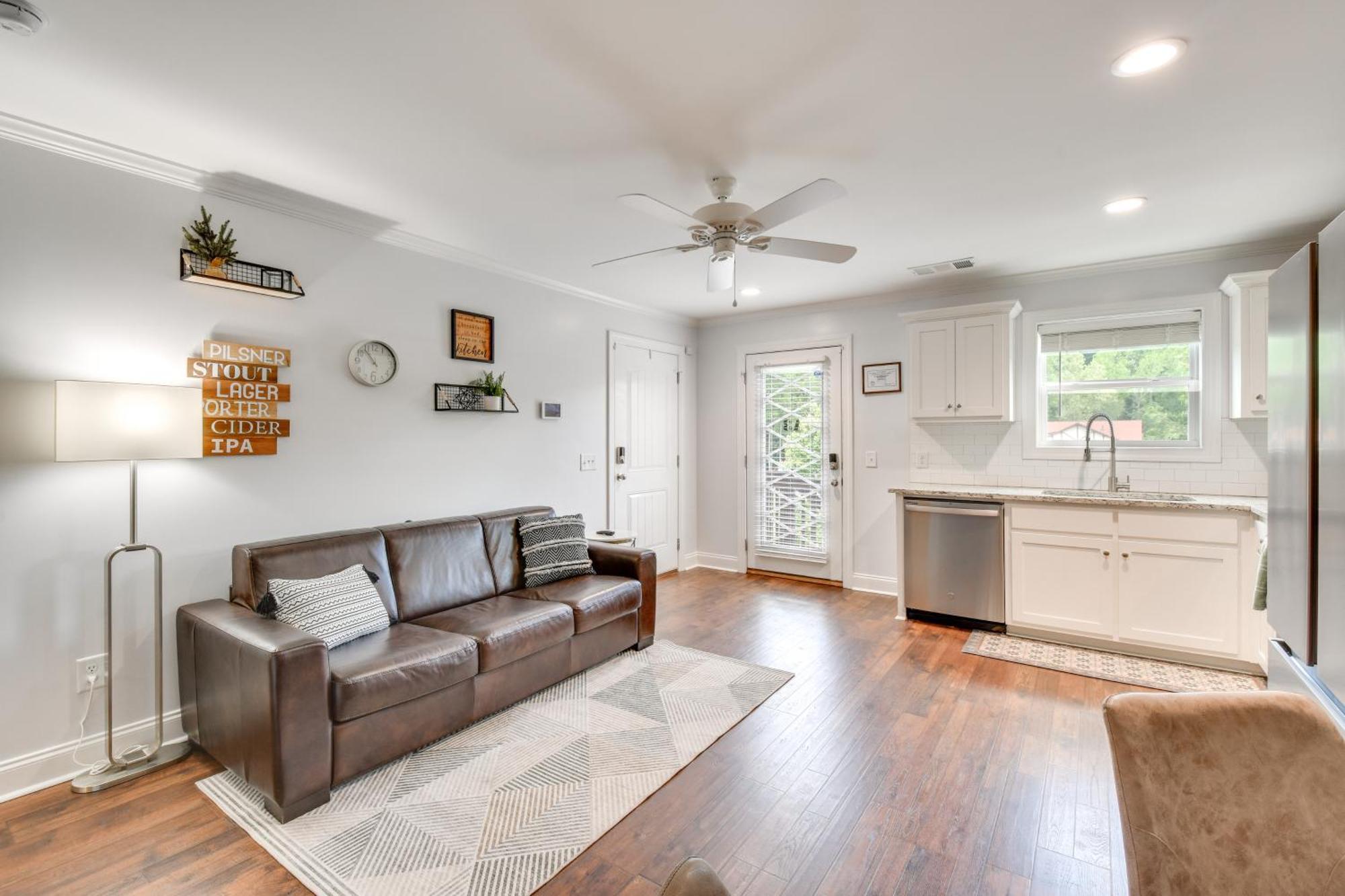 Apartment Less Than 1 Mi To Tubing Sleek In Downtown