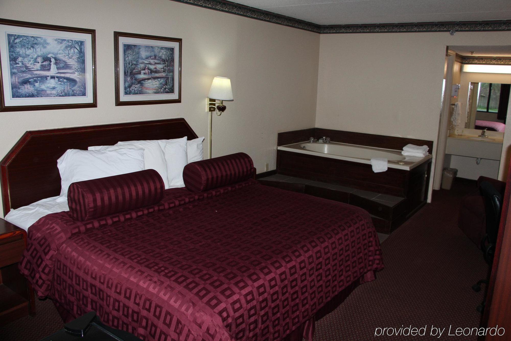 Budgetel And 3*