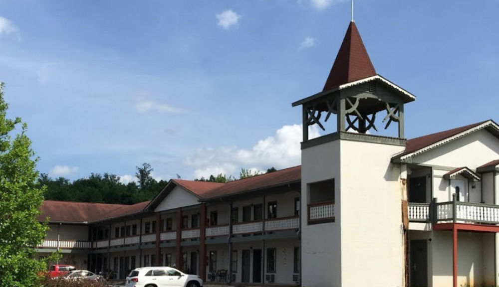 Alpine Valley Inn 2*
