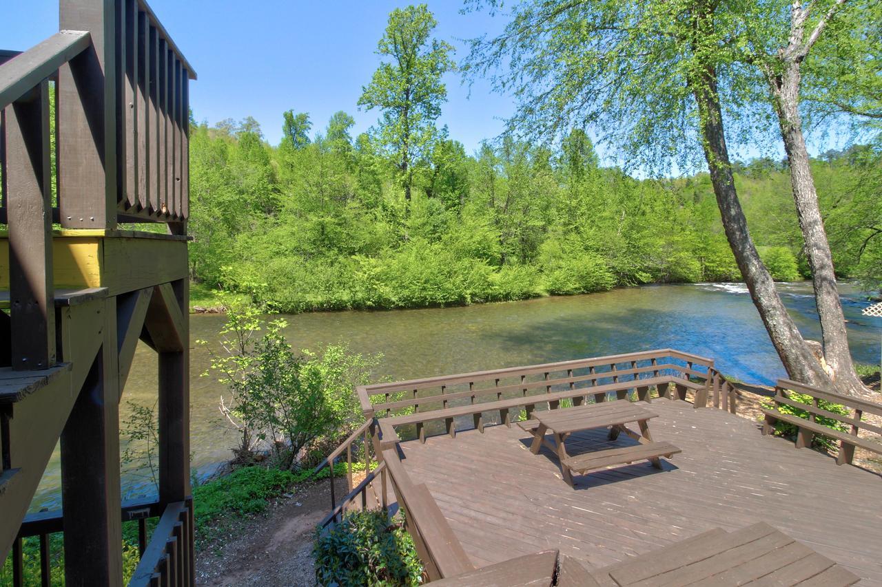 Chattahoochee River Edge