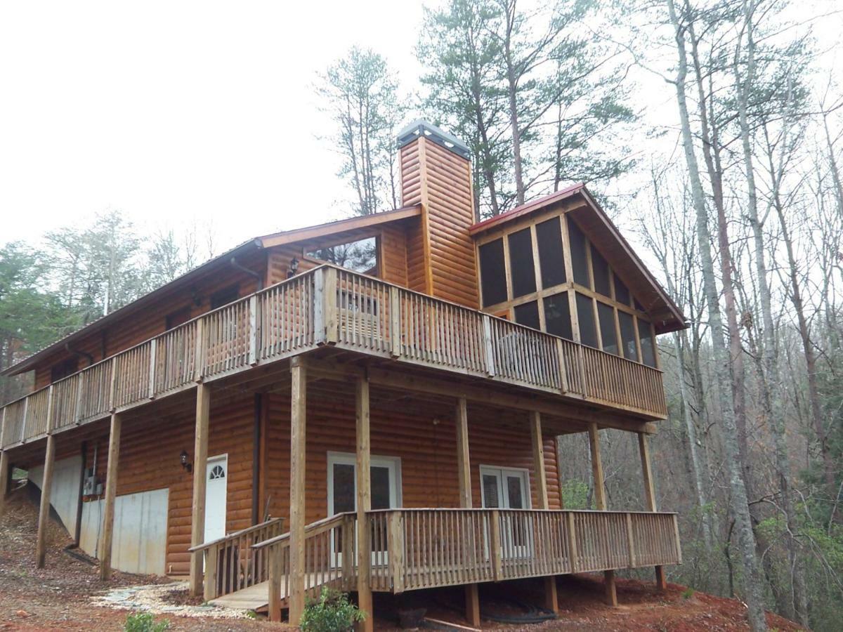 Holiday home Bear Crossing Cabin *
