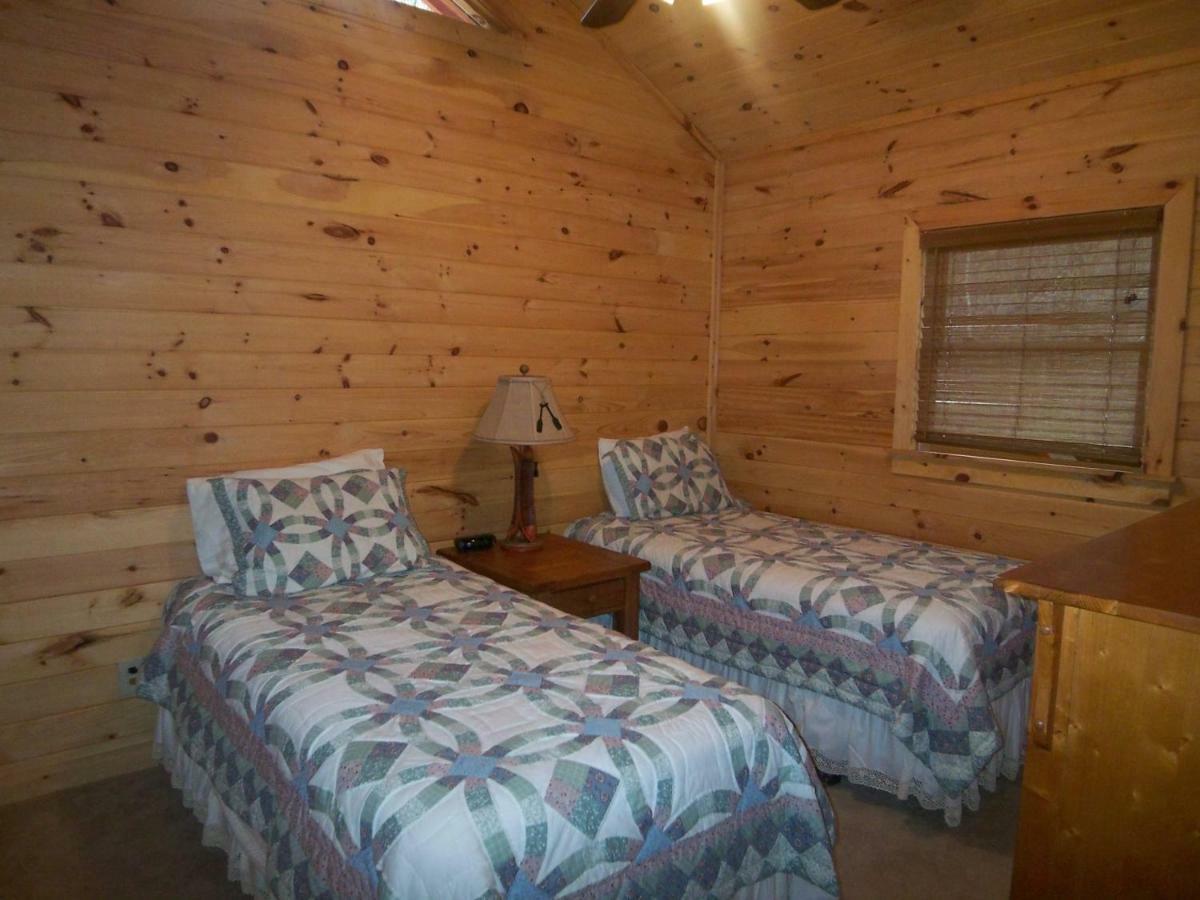 Bear Crossing Cabin