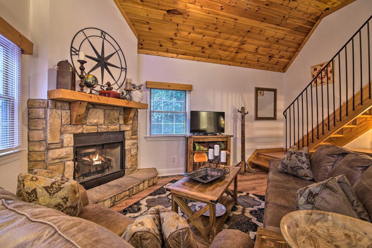 Townhome, Walk To Chattahoochee River! Holiday home