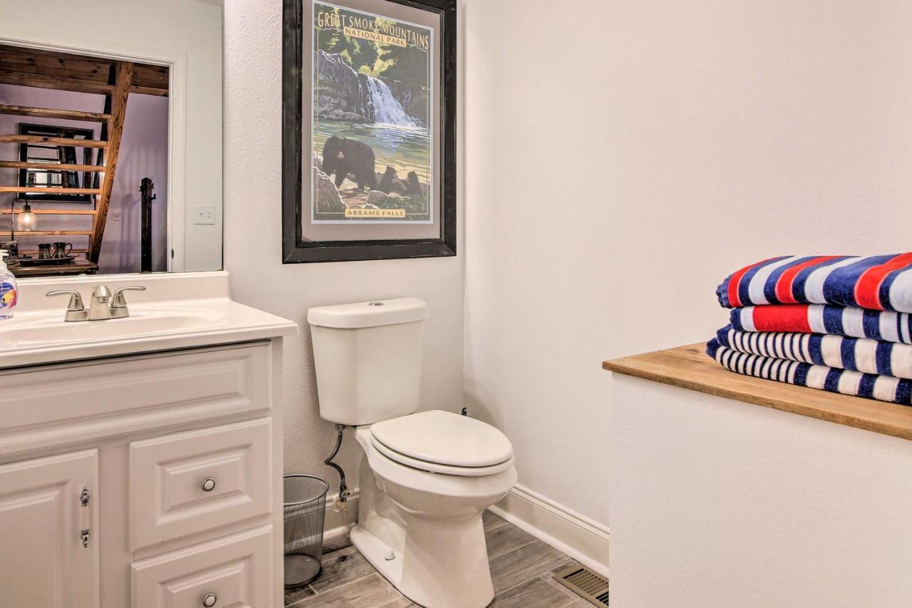Townhome, Walk To Chattahoochee River!