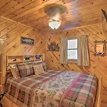 Helen Cabin With Deck And Hot Tub Less Than Half Mi To Main St