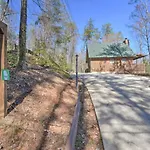 Helen Cabin With Deck And Hot Tub Less Than Half Mi To Main St